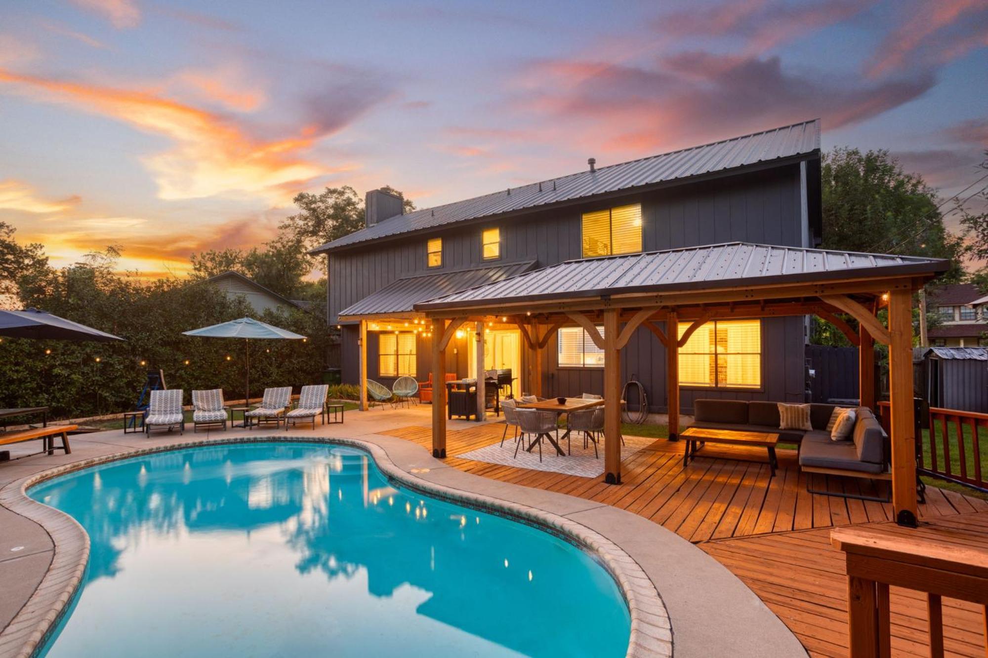 Timeless-Texas-Inn - Heated Pool Oasis & Lux Vibe ラウンドロック エクステリア 写真